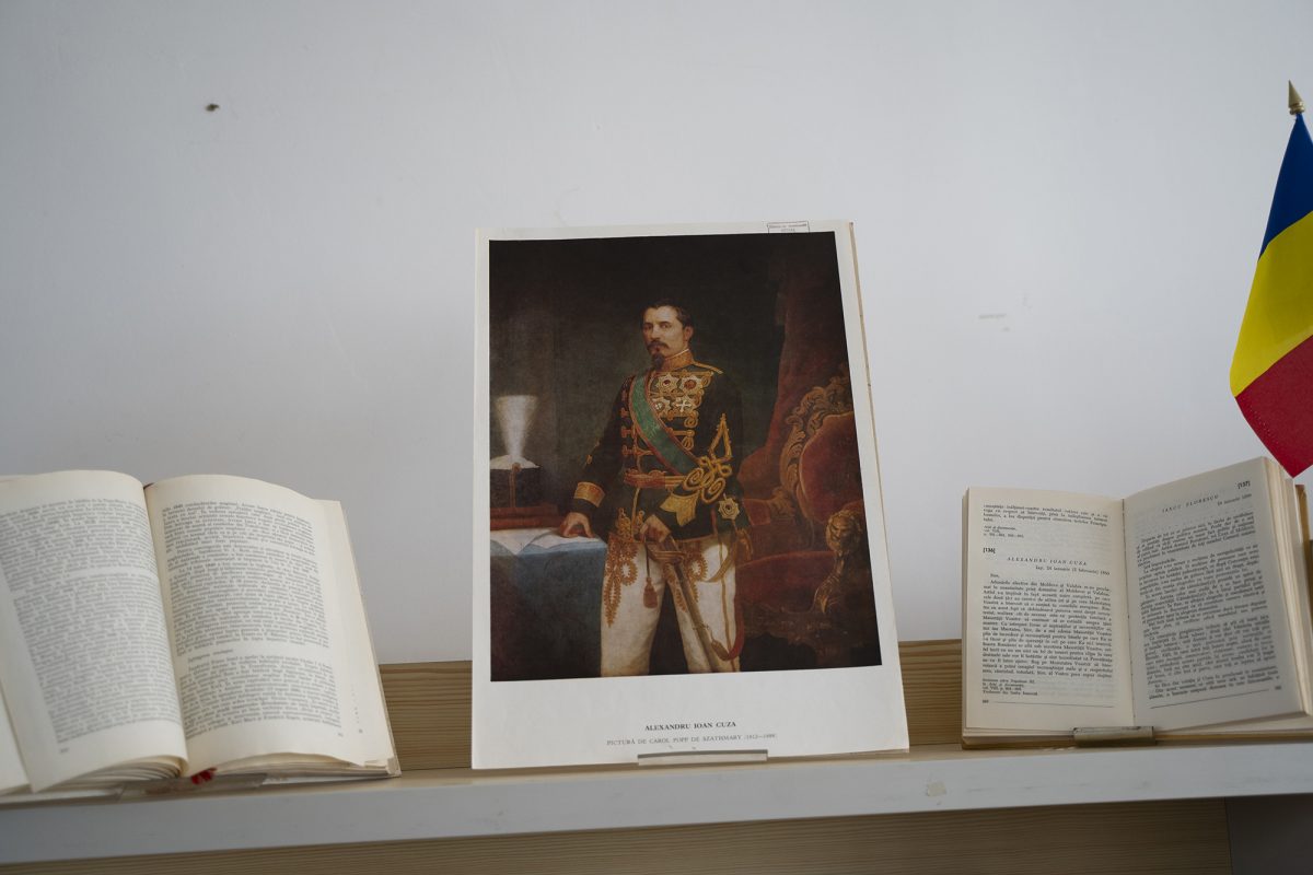 expozitie carti medias