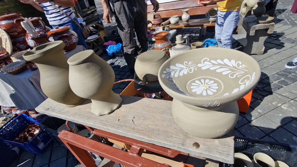 Olăritul și familia Kiss - FOTO/VIDEO Olăritul și familia Kiss - FOTO/VIDEO