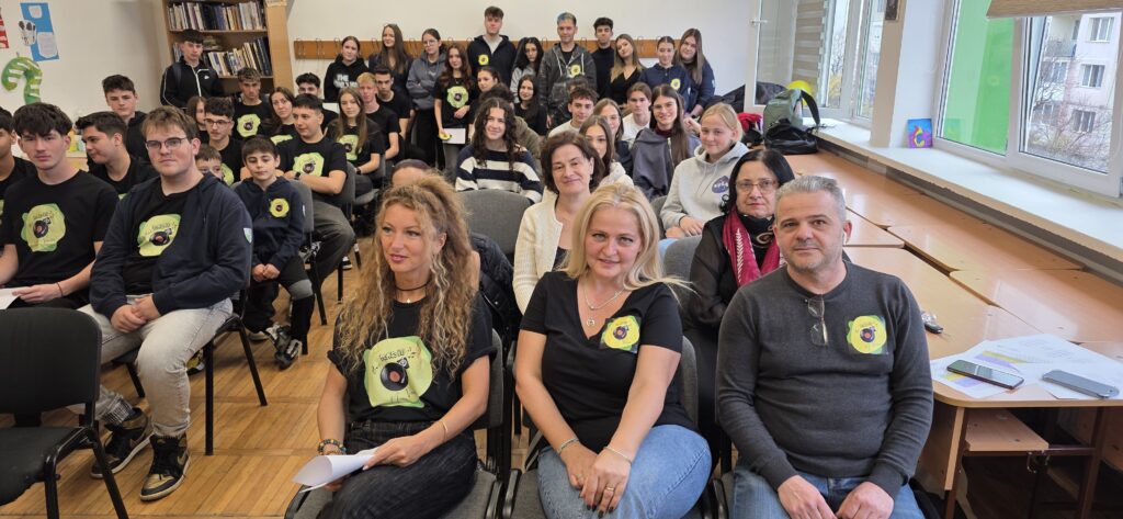 Radio N Voice emite de astăzi radio